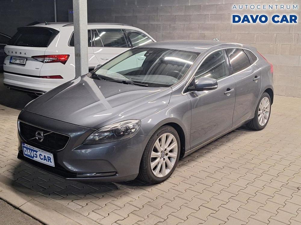 Prodm Volvo V40 1,6 D2  115 Momentum