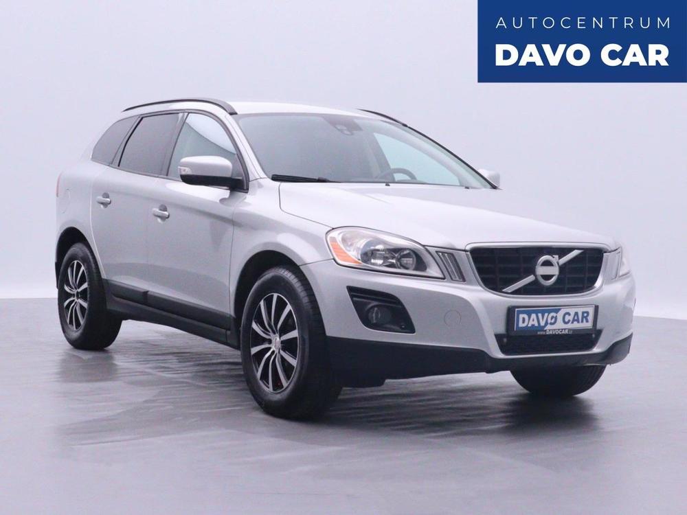 Volvo XC60 2,4 D Kinetic AT 4x4