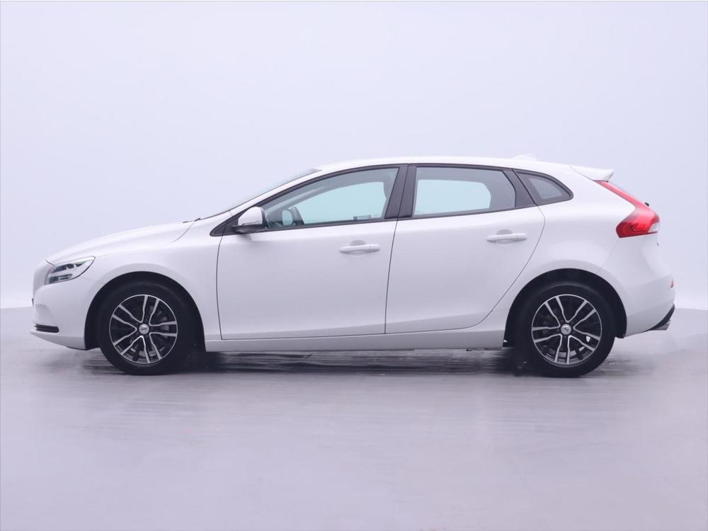 Volvo V40 2,0 T3 112kW CZ Momentum 1.Maj