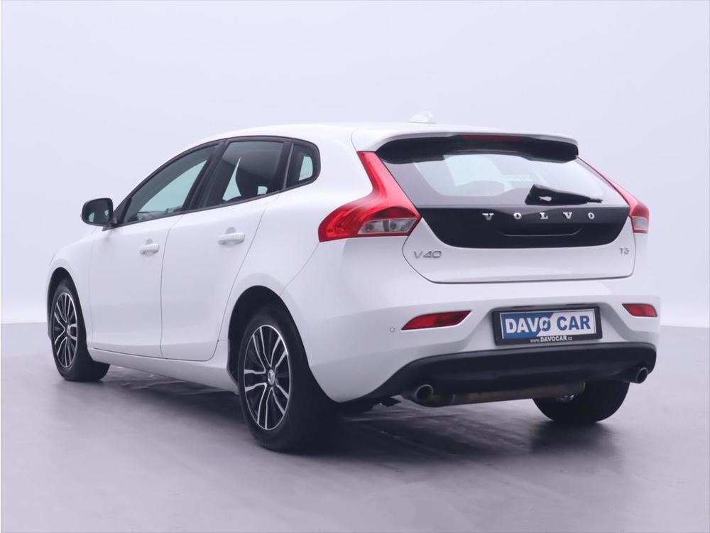 Volvo V40 2,0 T3 112kW CZ Momentum 1.Maj