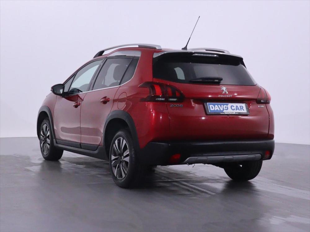 Peugeot 2008 1,2 PT Automat Allure CZ 1.Maj