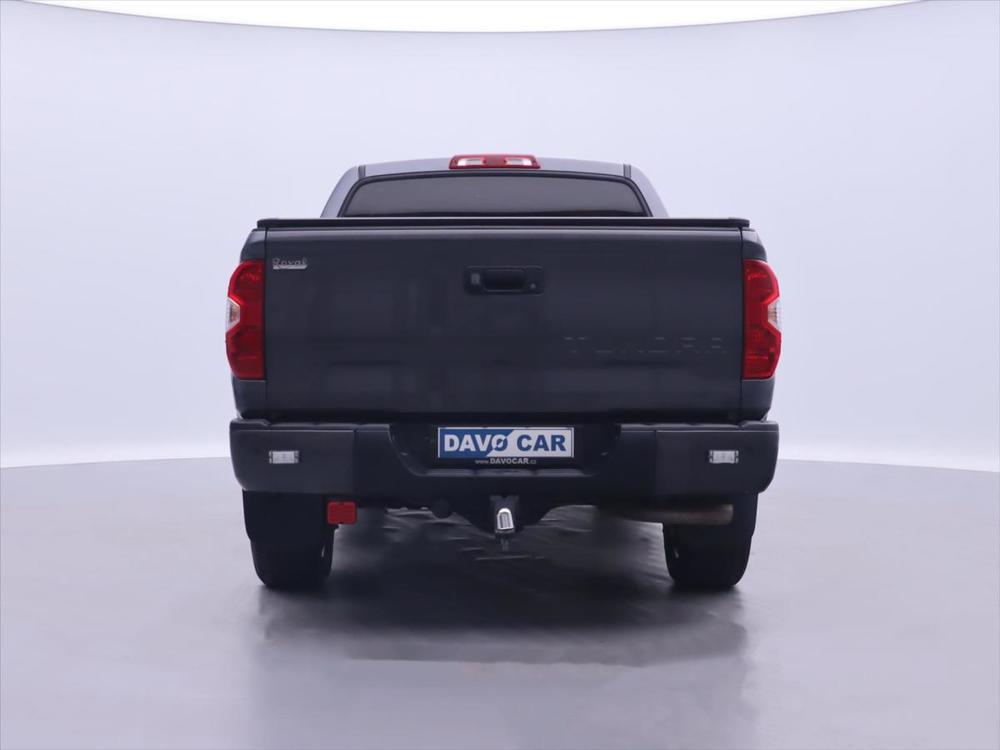 Toyota Tundra 5,7 i V8 Force AWD LED Navi