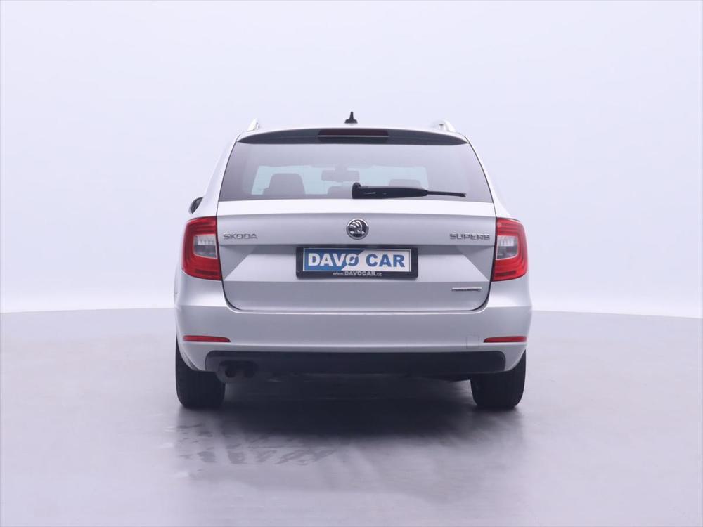 koda Superb 1,6 TDI Greenline Navigace