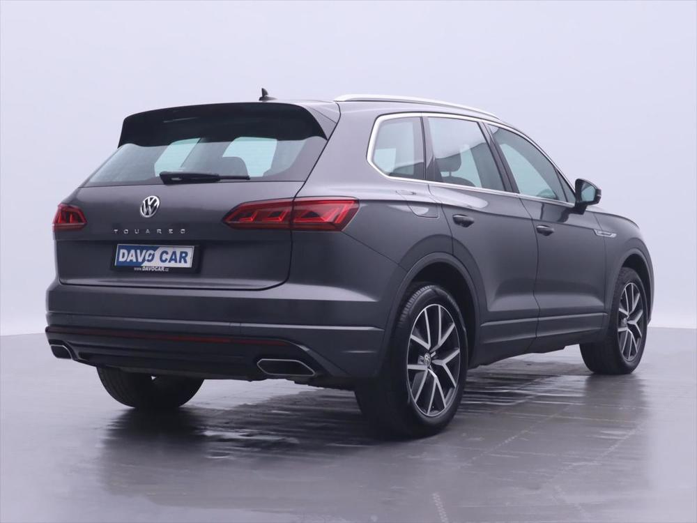 Volkswagen Touareg 3,0 TDI DSG CZ R-Line Ke DPH