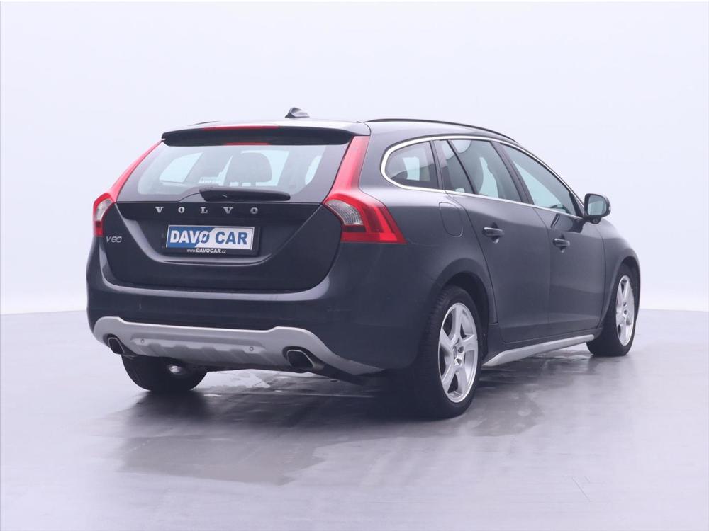 Volvo V60 2,4 D5 AWD Aut. Summum CZ