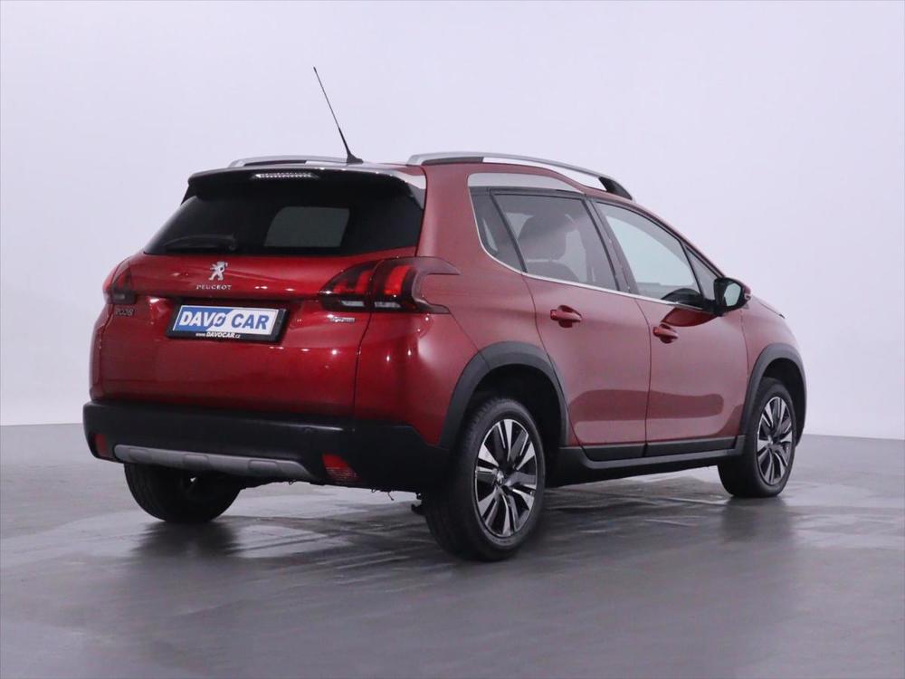 Peugeot 2008 1,2 PT Automat Allure CZ 1.Maj