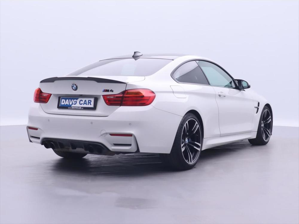 BMW M4 3,0 i 317kW CZ Manul Carbon