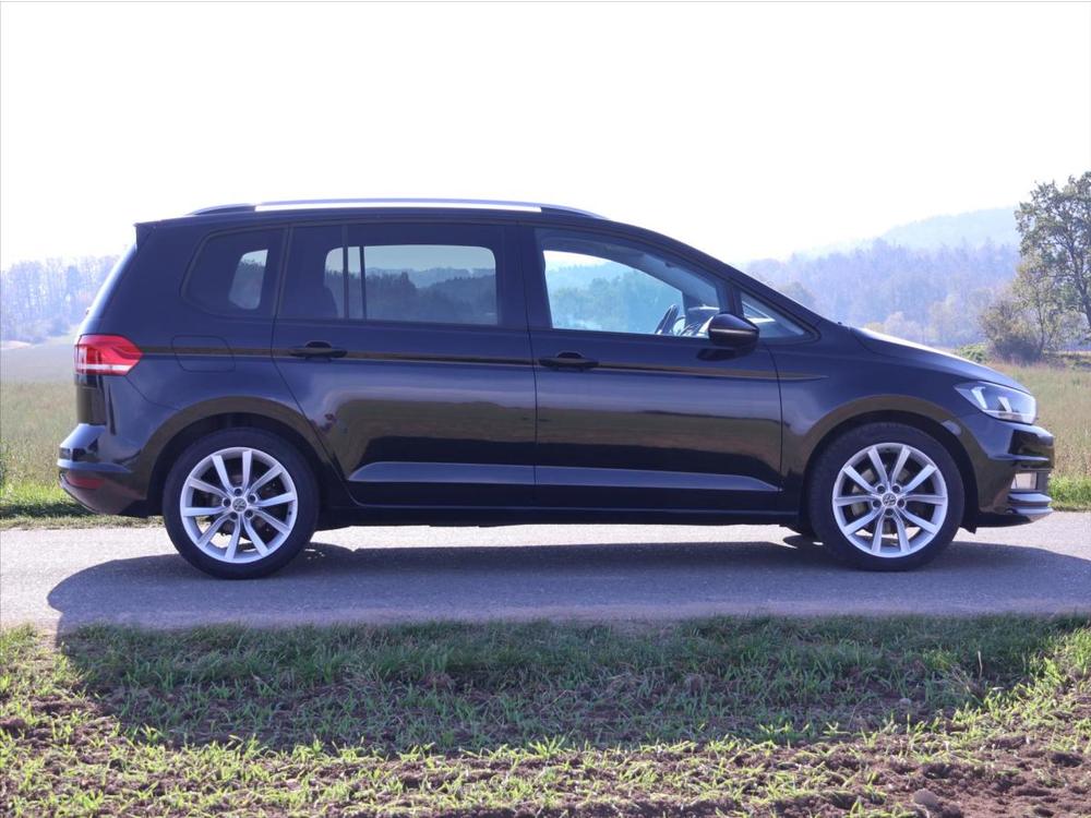 Volkswagen Touran 2,0 TDI Comfort DSG Navi ACC