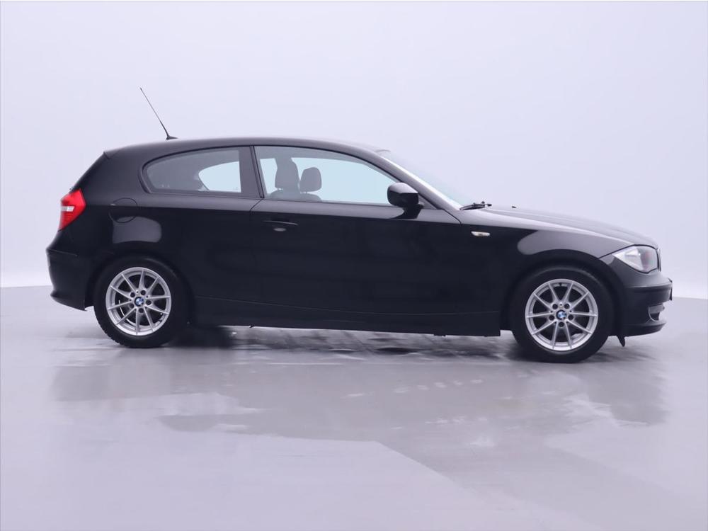 BMW 1 2,0 116i Klimatizace