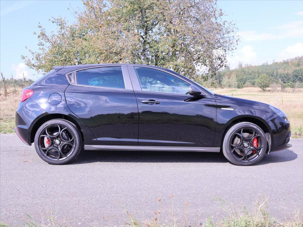 Alfa Romeo Giulietta 1,4 TB Sport Navi Alcantara