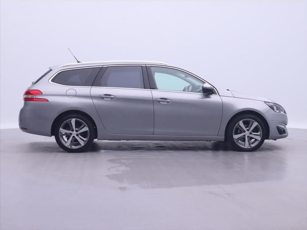 Peugeot 308 1,2 PT 96kW Allure LED Navi