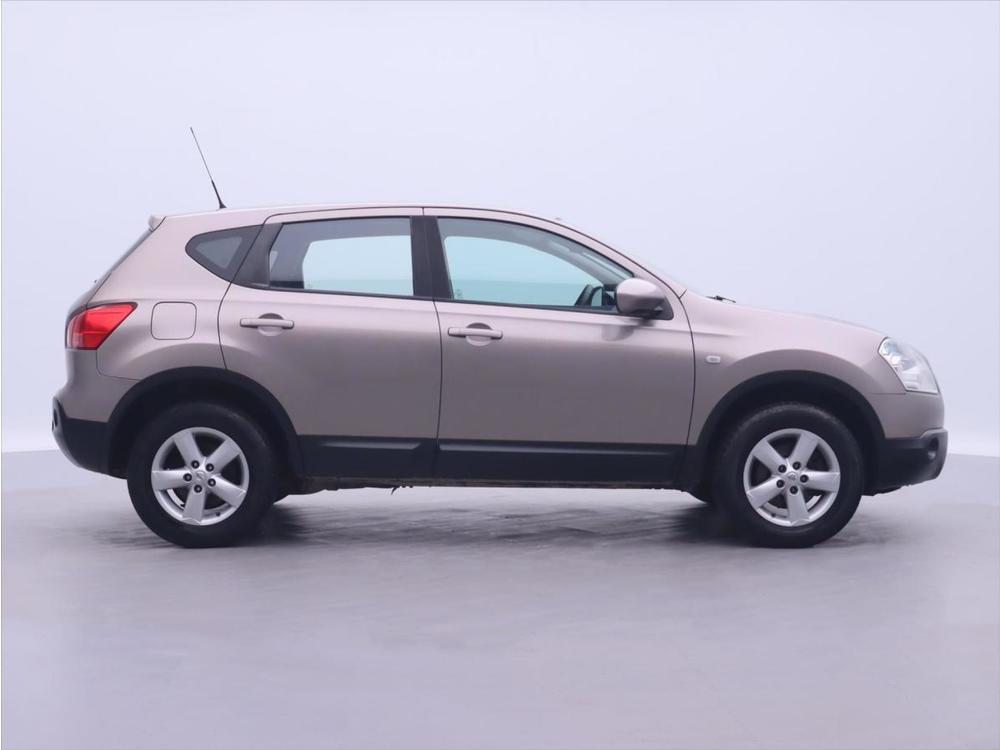 Nissan Qashqai 2,0 i 104kW 4WD Aut.klima CZ