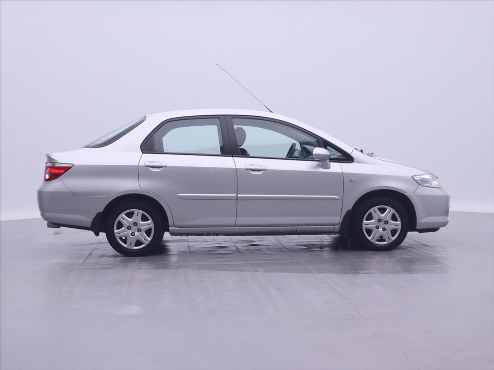 Honda City 1,3 i 61kW CZ 1.Maj STK 3/26