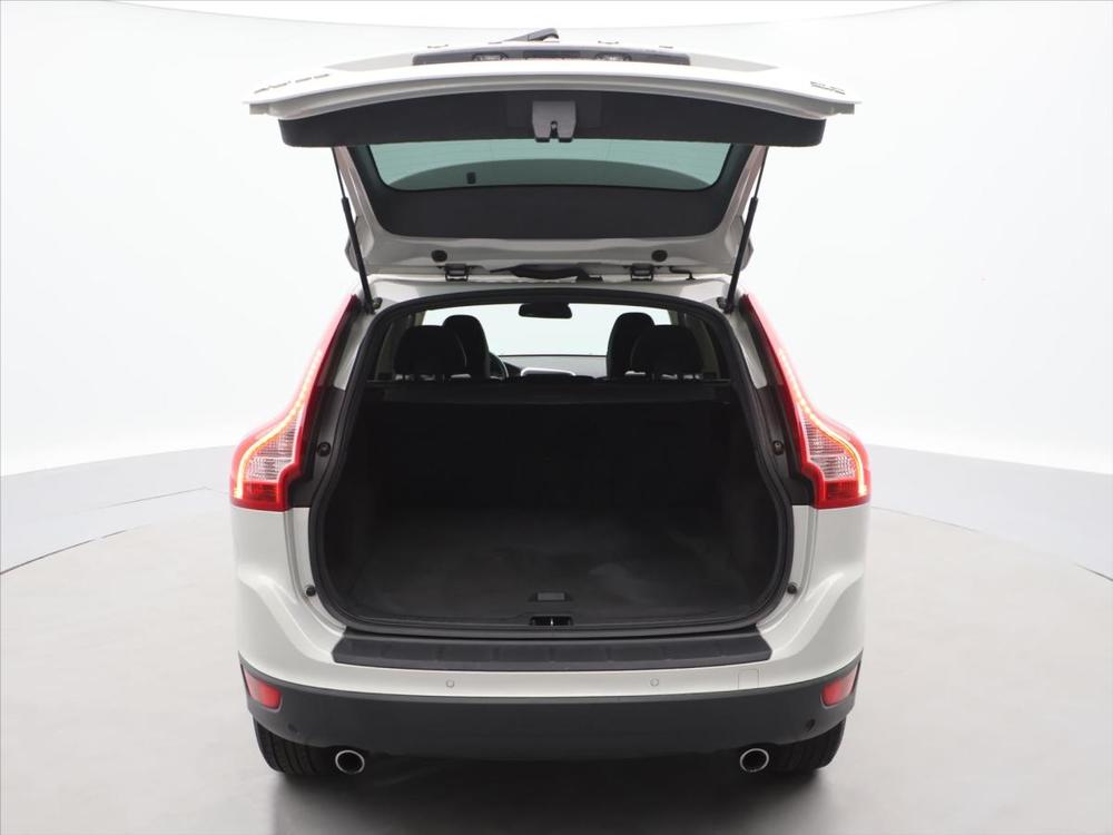 Volvo XC60 2,4 D5 158kW Aut. AWD Xenon