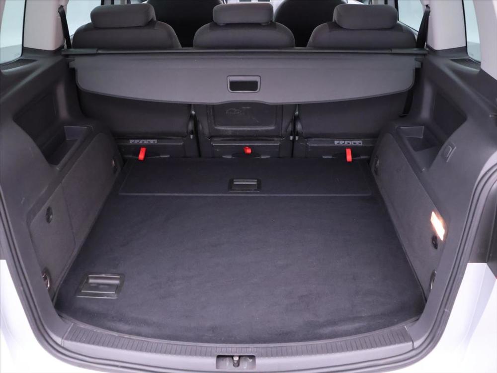 Volkswagen Touran 1,6 TDI Aut.Klima Tan