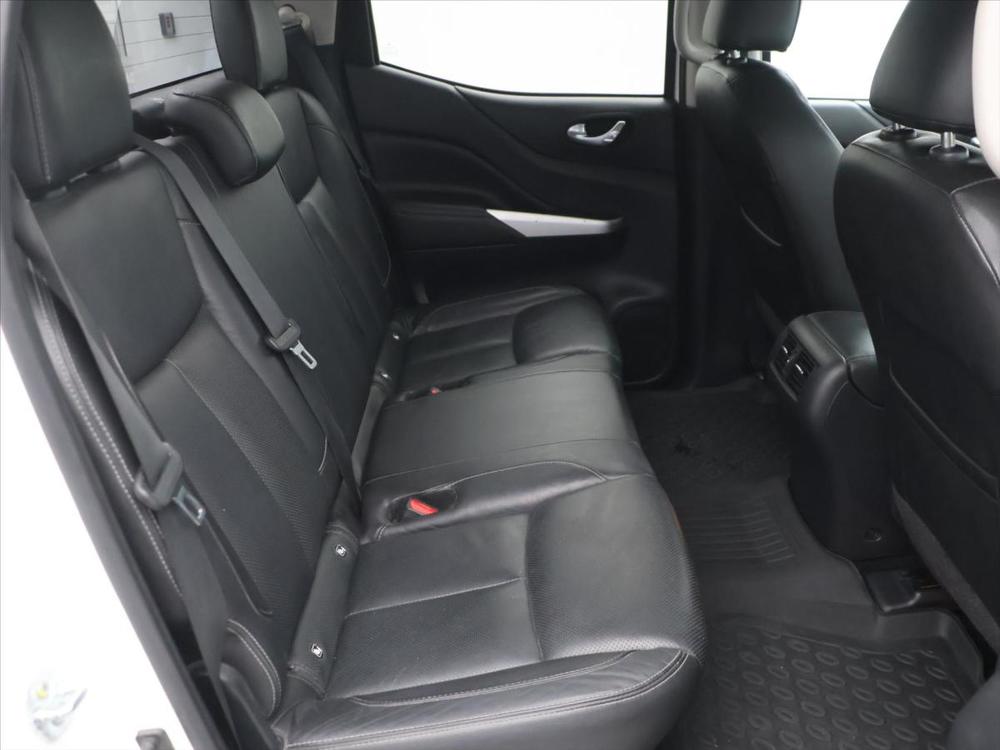 Nissan Navara 2,3 dCi 140 kW 4x4 Aut. Tekna