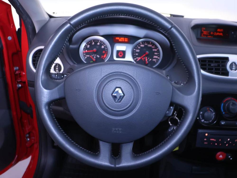 Renault Clio 1,2 TCe 74kW Klima STK 04/2026