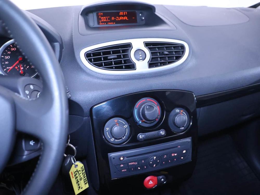 Renault Clio 1,2 TCe 74kW Klima STK 04/2026