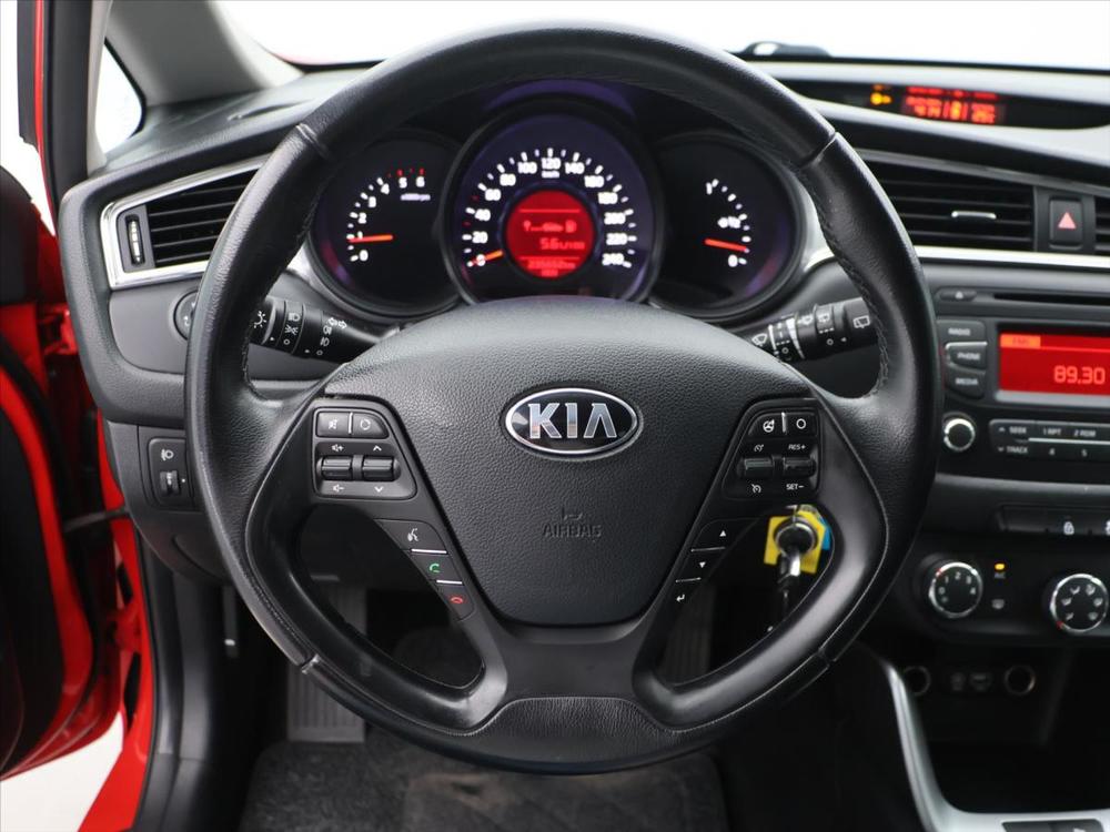 Kia Ceed 1,6 CRDi 100kW CZ 1.Maj Serv.k