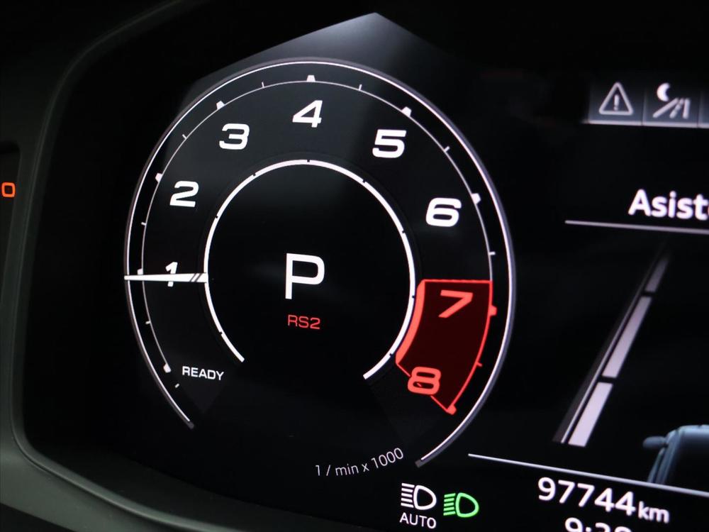 Audi  4,0 V8 TFSI 305km/h Panorama