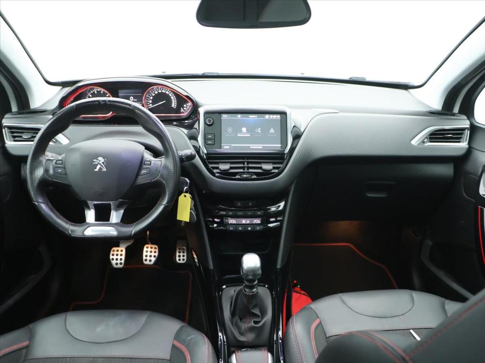 Peugeot 2008 GT-line 1,2 PureTech 96kW