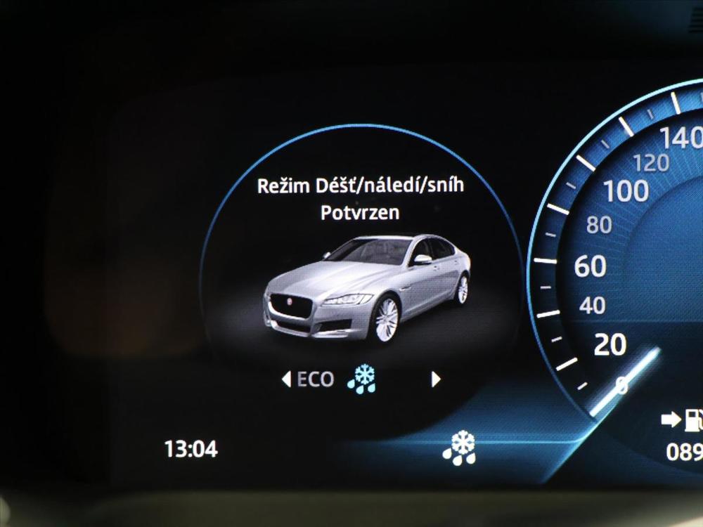 Jaguar XF 2,0 D 120 kW E-PERFORMANCE