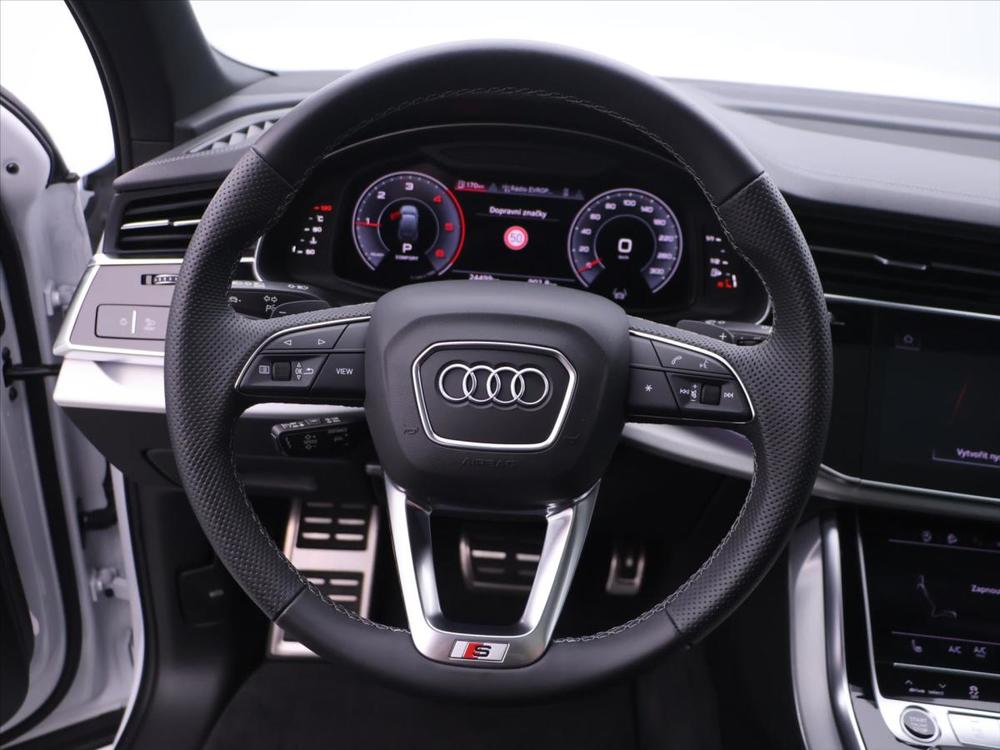 Audi Q7 3,0 V6 TDI S-Line Black CZ DPH