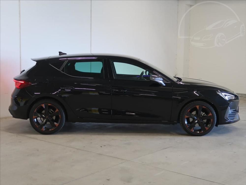 Cupra Leon 1,5 TSI 110kW DSG MATRIX LED