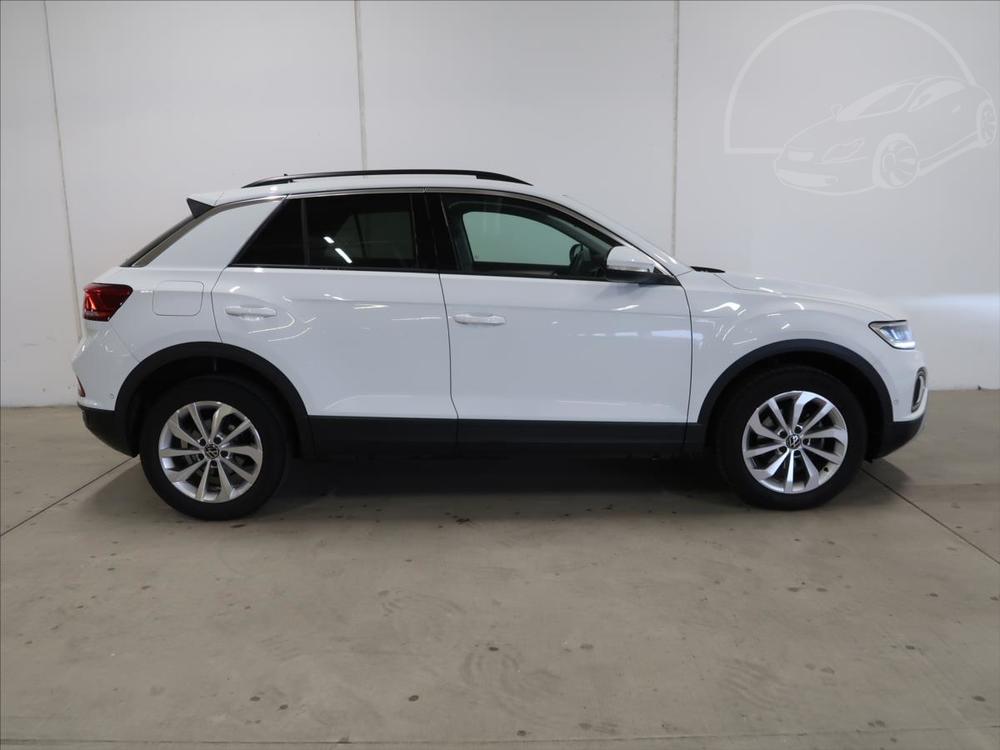 Volkswagen T-Roc 1,5 TSI Life R 1.majitel