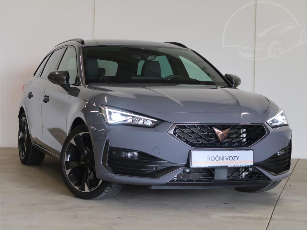 Cupra Leon 1,5 TSI 110kW DSG ACC AppleCar