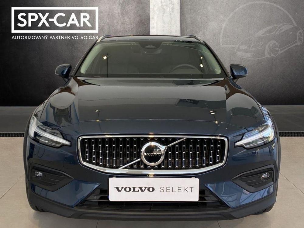 Volvo V60 B4 AWD CROSS COUNTRY