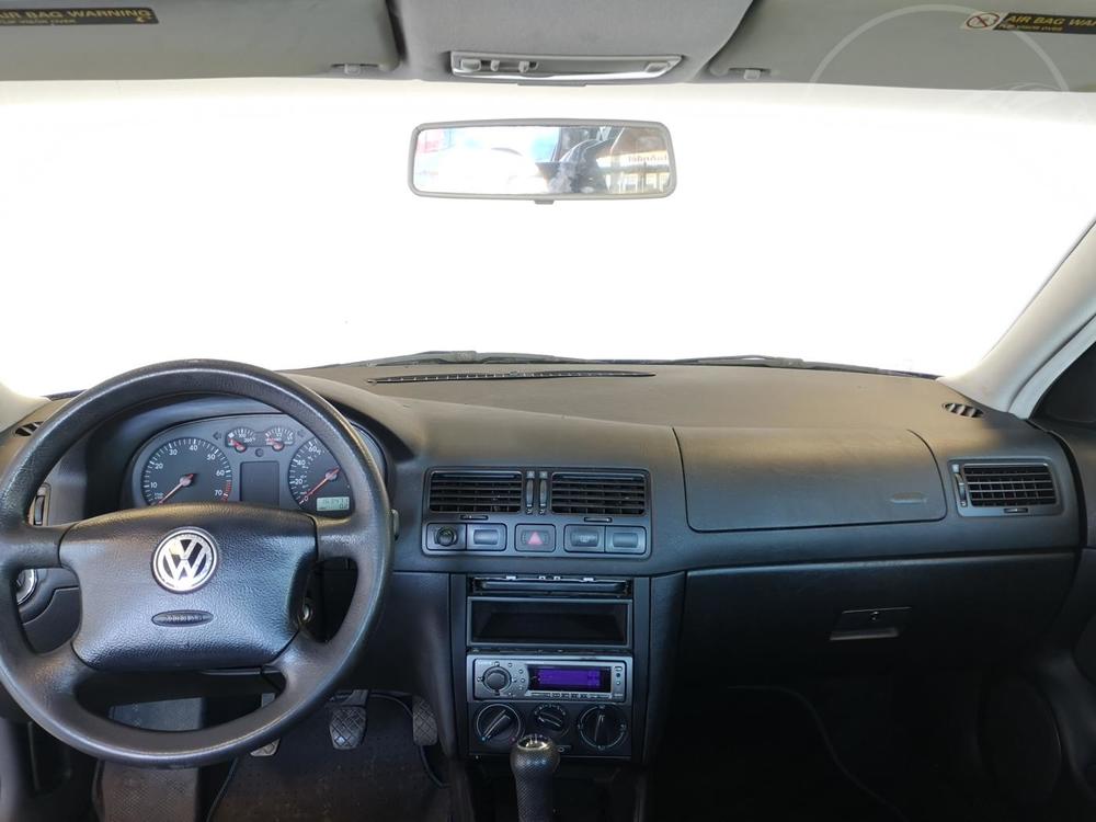 Volkswagen Bora 2,0 i