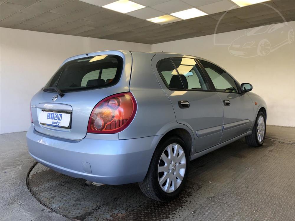 Nissan Almera 1,5 i