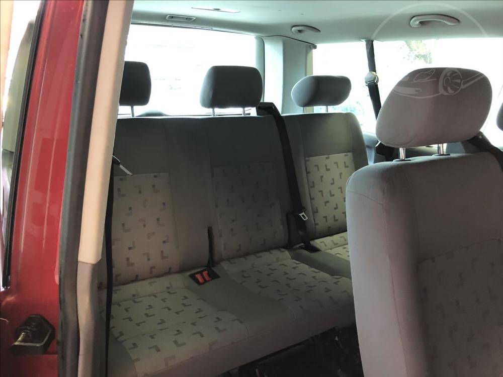 Volkswagen Caravelle 2,5 TDI 4Motion LONG