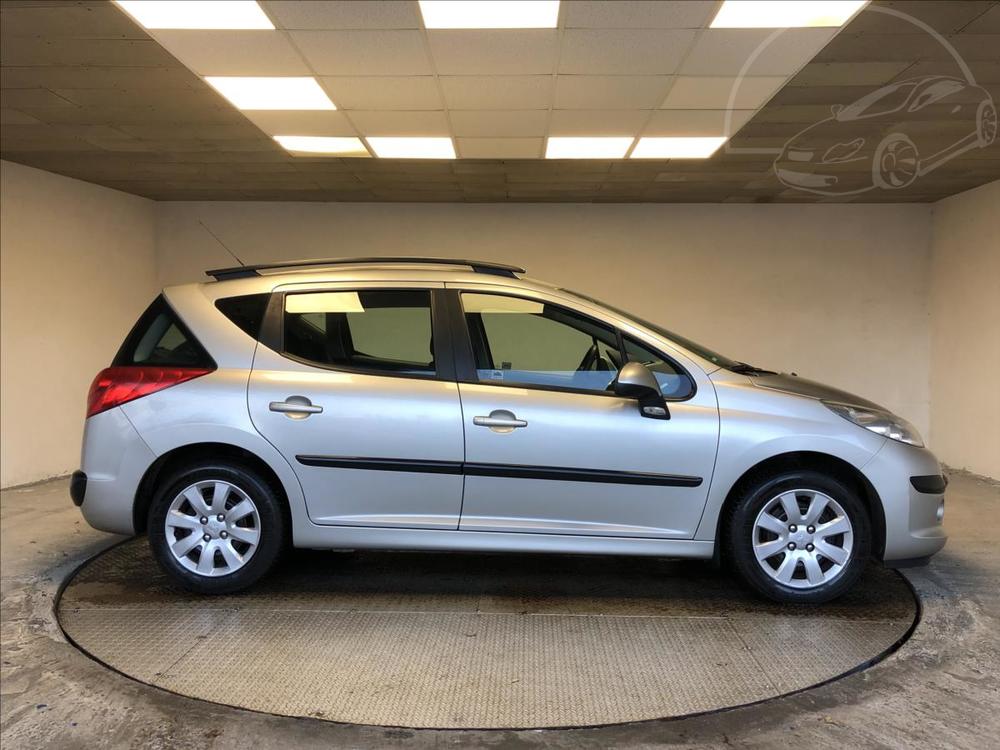 Peugeot 207 1,6 SW  HDI