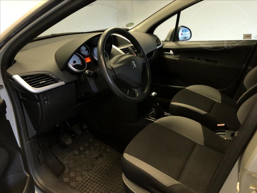 Peugeot 207 1,6 SW  HDI