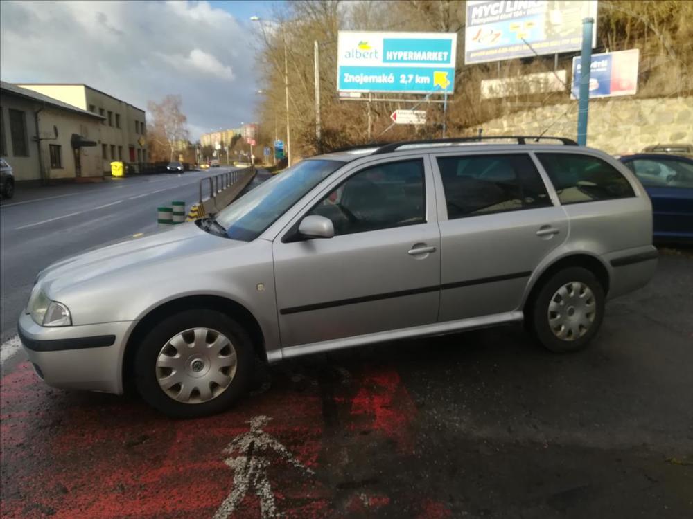 koda Octavia 1,9 TDI Elegance Combi 81 kW