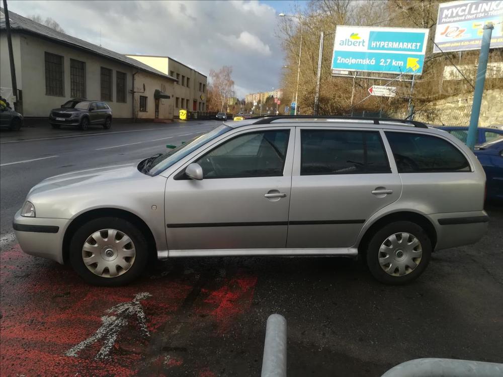 koda Octavia 1,9 TDI Elegance Combi 81 kW