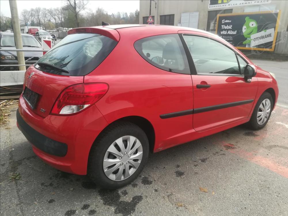 Peugeot 207 1,4 i Junior