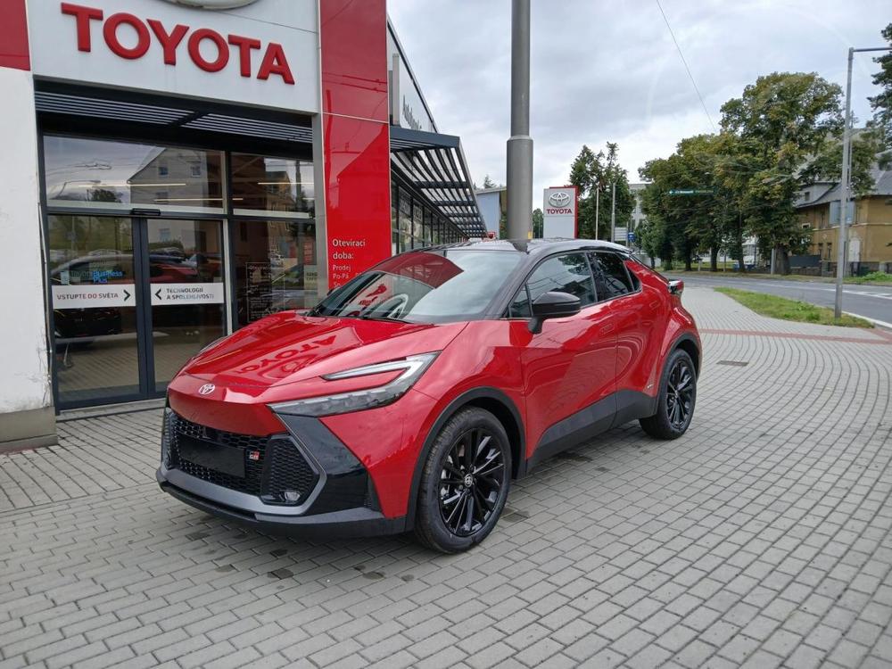 Prodm Toyota C-HR 2.0 CVT 198k 4x4