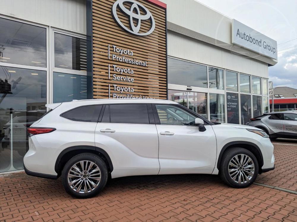 Toyota Highlander 2,5 HEV 4x4 PRESTIGE