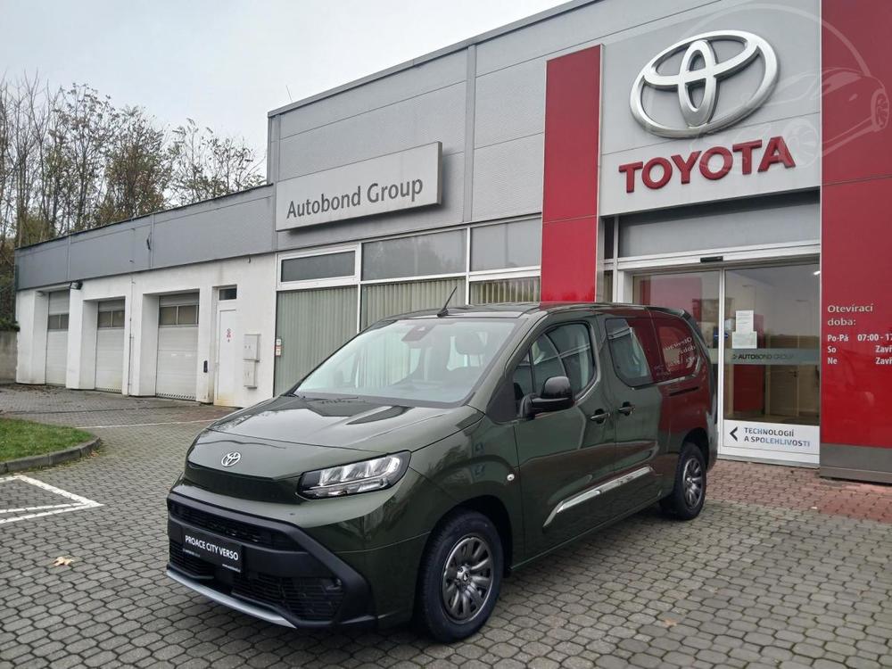 Toyota  1.5D 6MT Business + zimn kola