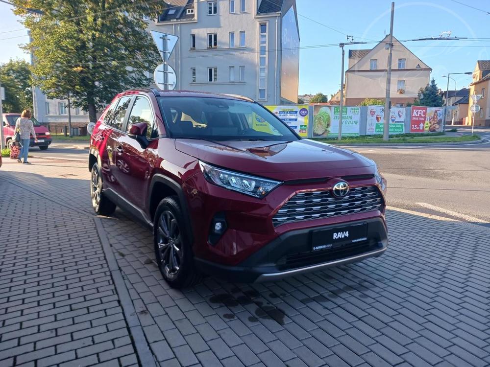 Toyota RAV4 2.0 Valvematic (173 k), Aut. p