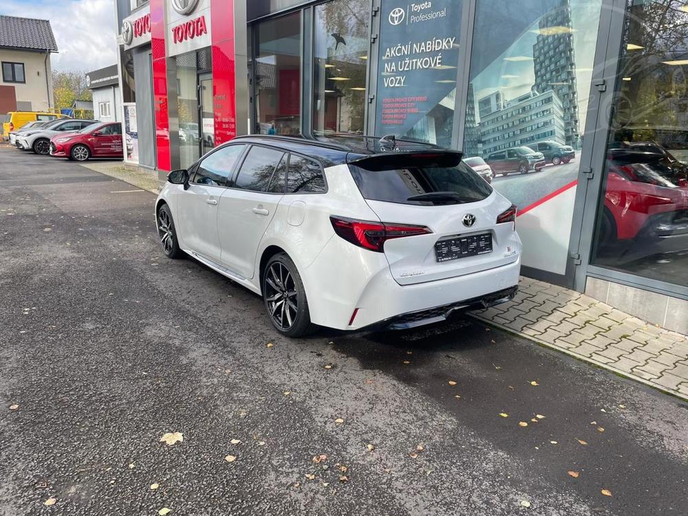 Toyota Corolla 1,8 Hybrid GR SPORT Dynamic JB