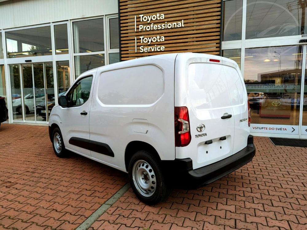 Toyota  1.5L Diesel (130 hp) Active Sh