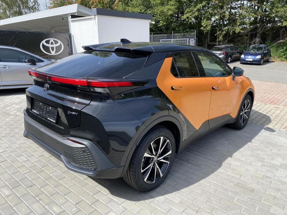 Toyota C-HR 1,8 HEV STYLE bitone