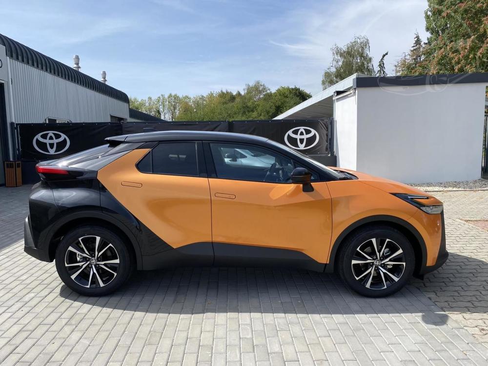 Toyota C-HR 1,8 HEV STYLE bitone