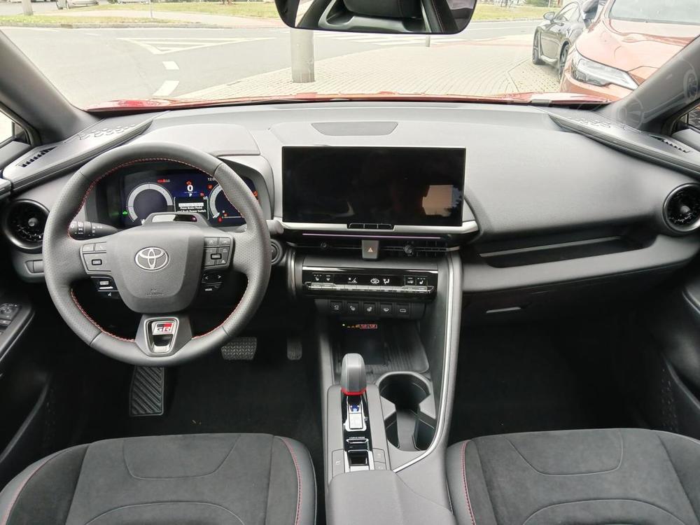 Toyota C-HR 2.0 CVT 198k 4x4