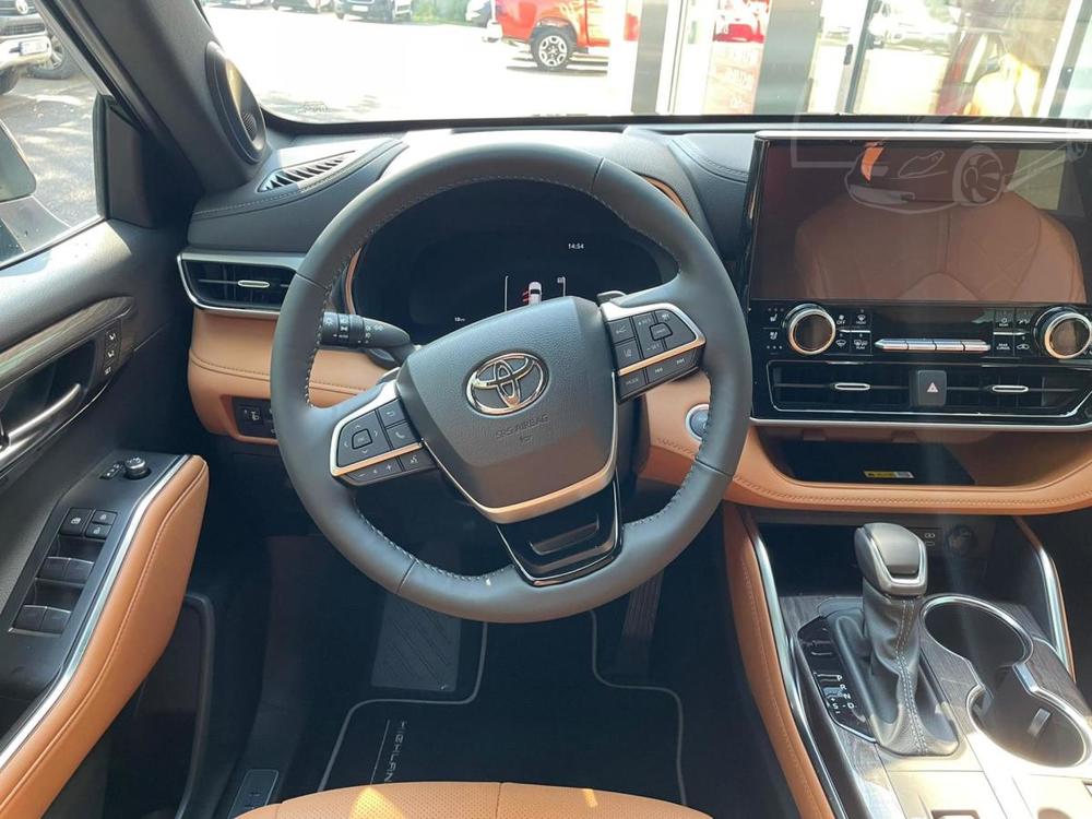 Toyota Highlander 2,5 Hybrid Executive JBL 4x4