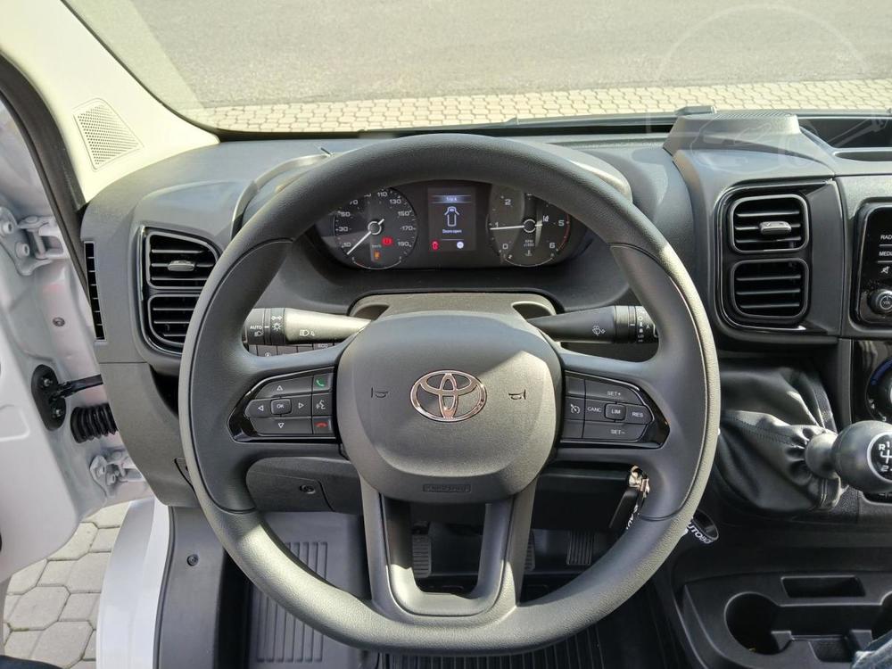 Toyota  2.2D 6MT L4/H2 Active 3.5 Heav